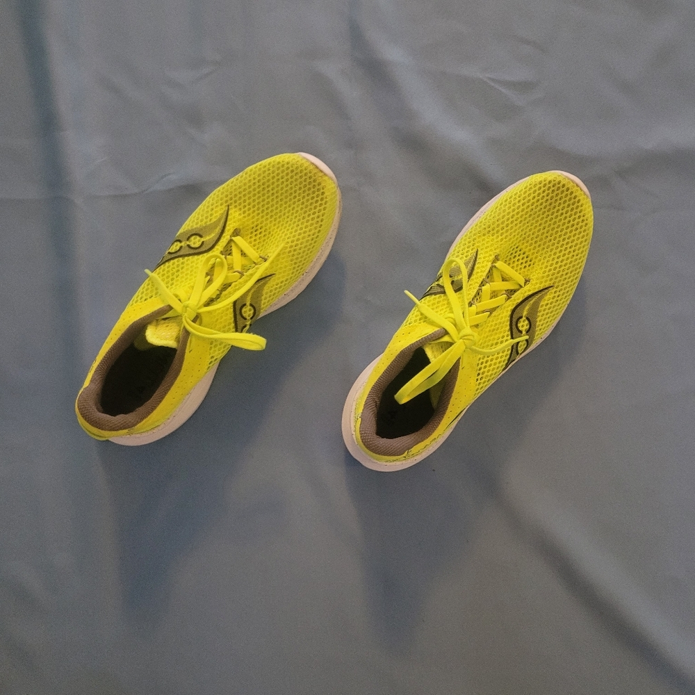 Saucony Women's Yellow Running Shoes - Picture 2 of 8